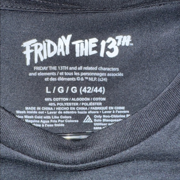 Friday the 13th movie graphic tee in Large. NWT. No back hit. - Picture 2 of 2